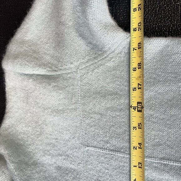 Women’s Cabela's Wool Cardigan sz M/L Pockets Feminine Retro Cozy Warm Green - Picture 5 of 8